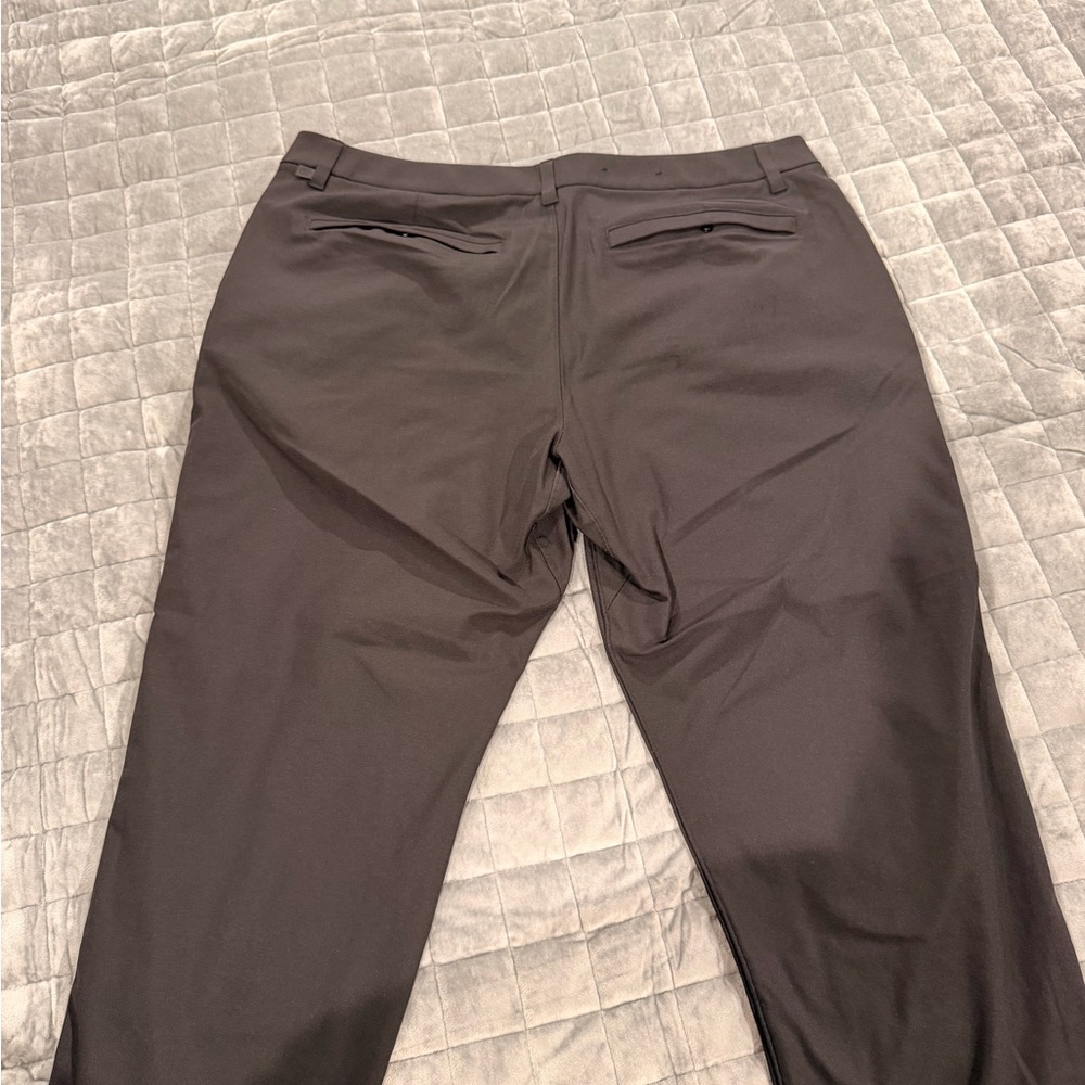 LuluLemon Men's Black Pants - Picture 3 of 3